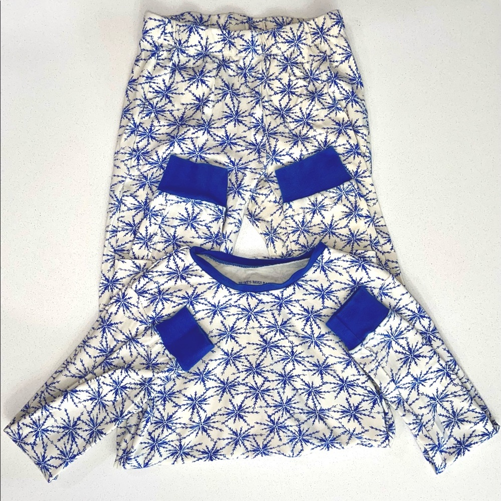 ADULT XS BURT’S BEE BABY SNOWFLAKE CHRISTMAS HOLIDAY PAJAMAS